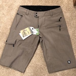 NWT Race Face Khyber Women’s Bike shorts M